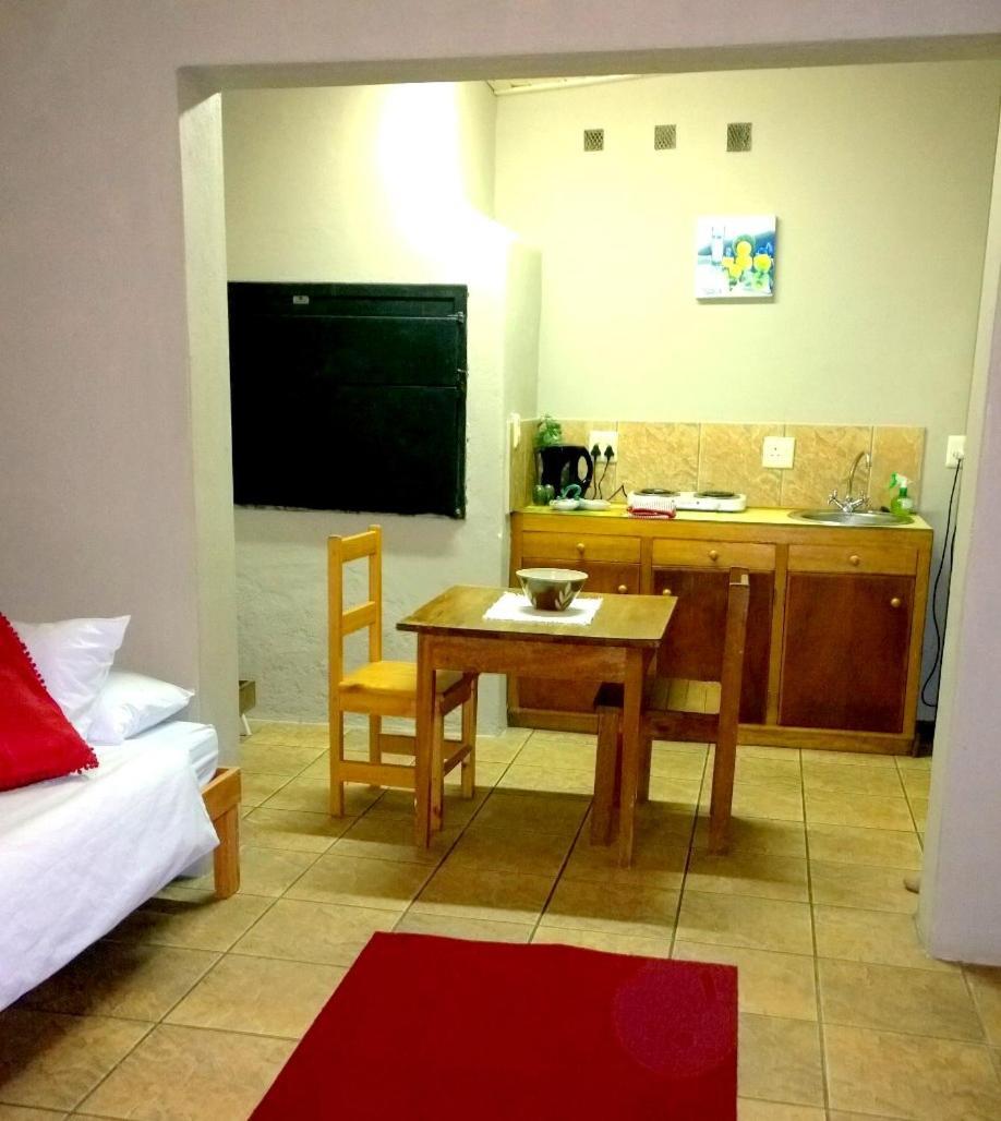 Artkaroo Stay Oudtshoorn Luaran gambar